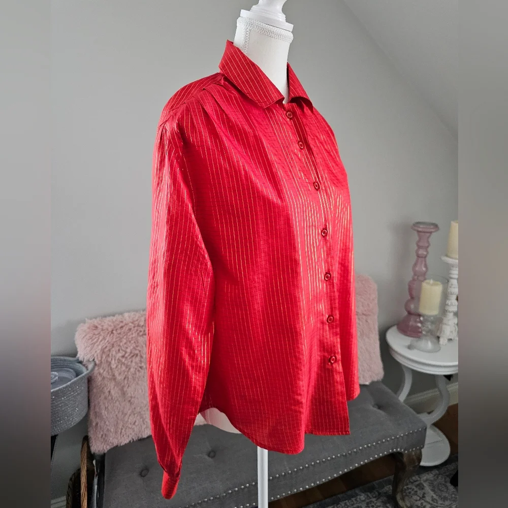 Top - Picture 2 of 4